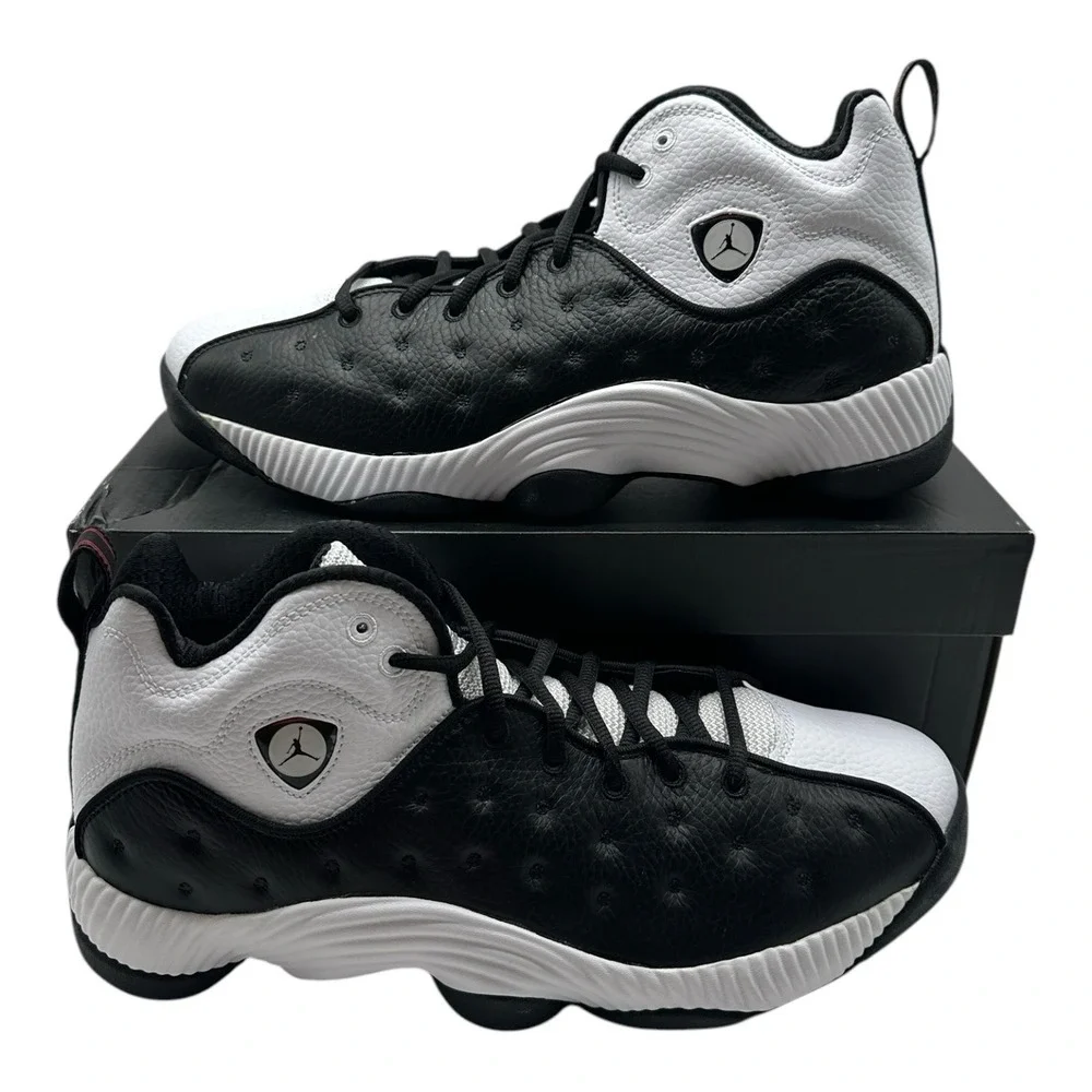 Jordan Jumpman Team II Basketball Shoes Men 10.5 White Black Sneakers 819175-010